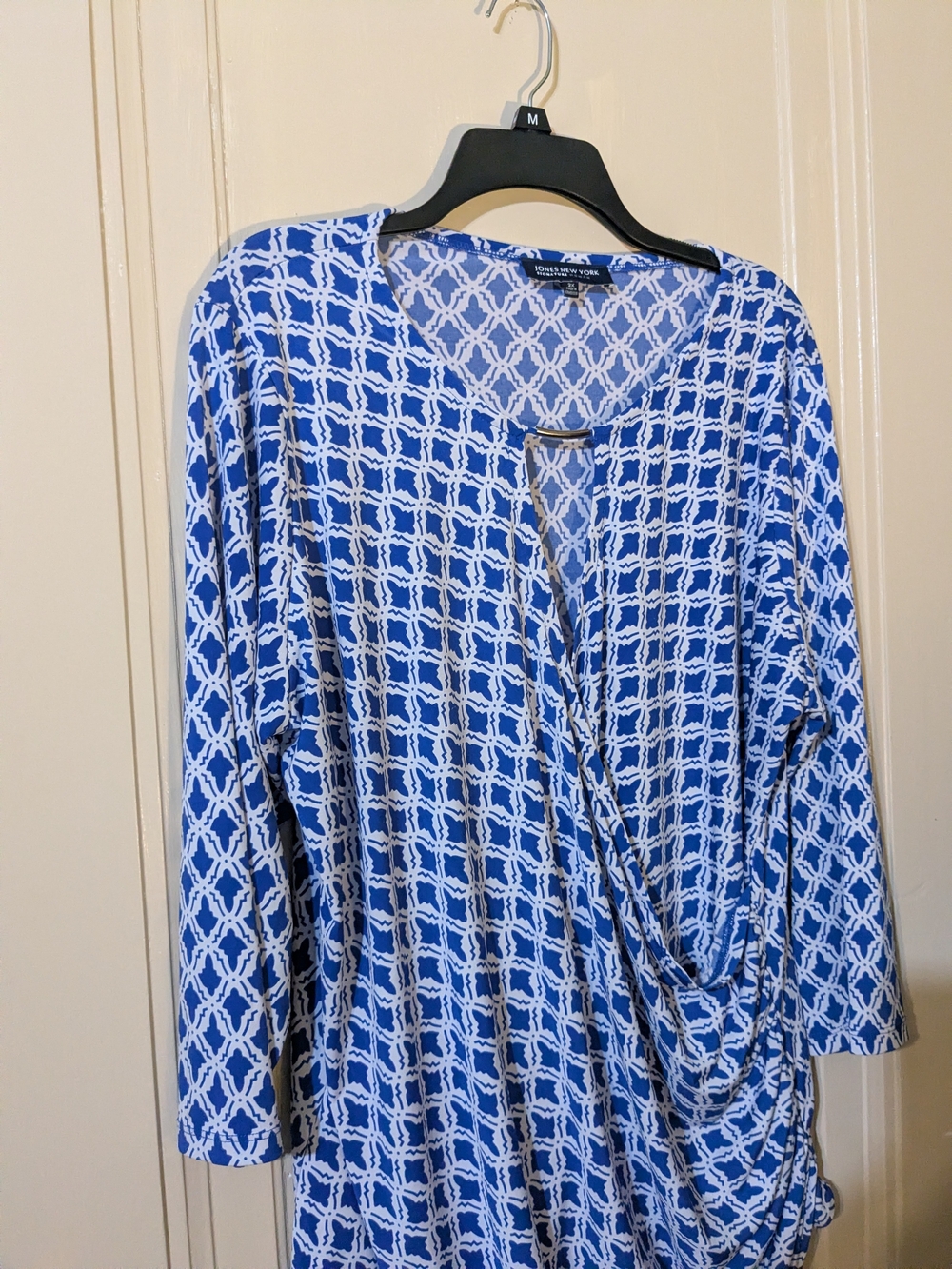 Jones New York Blue and White Patterned Twist-Front Tunic